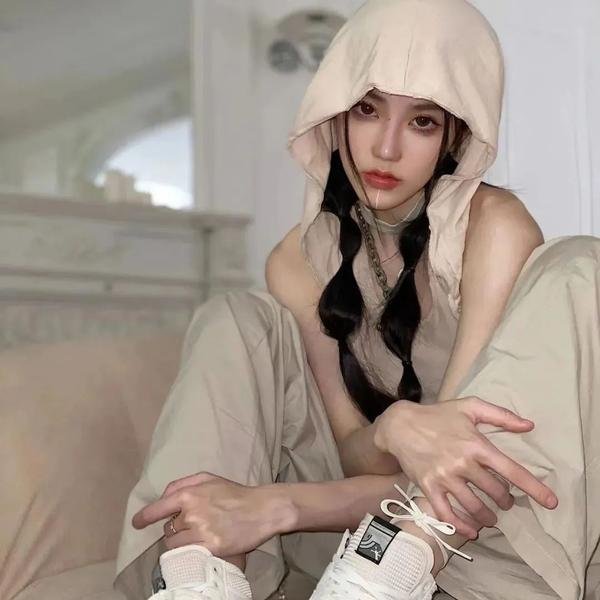 女孩,母亲与恶魔